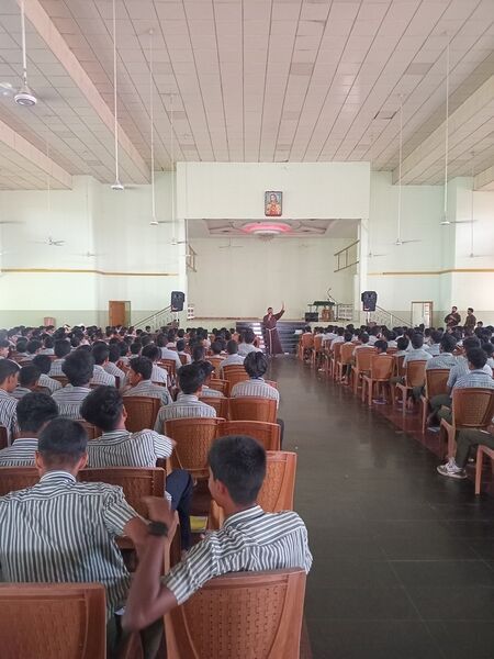 പ്രമാണം:46062 .rotated.jpg