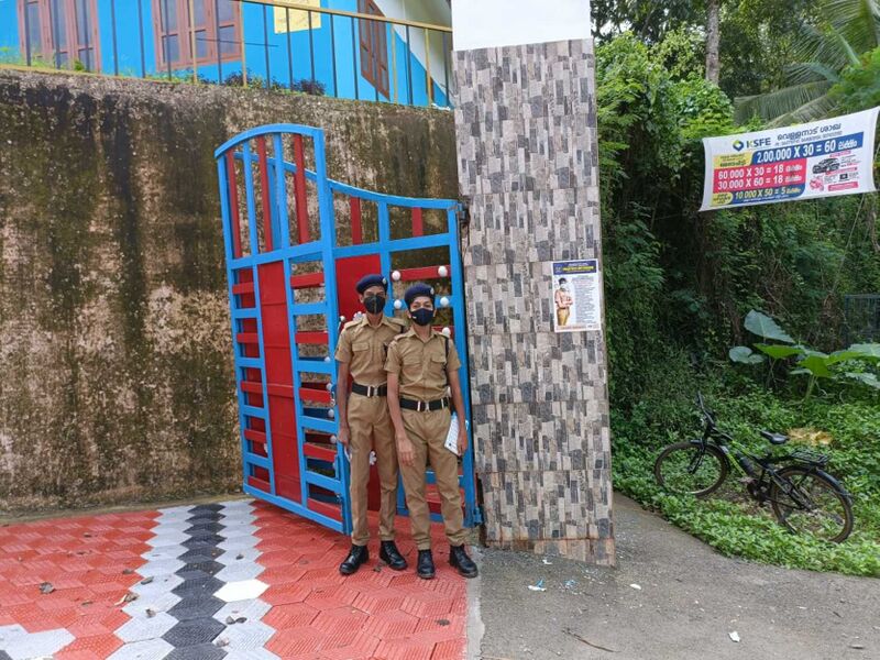 പ്രമാണം:BS21 TVM 44060 2.jpg