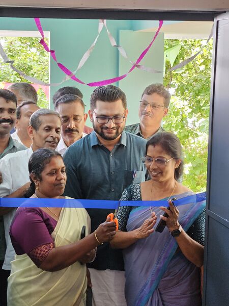 പ്രമാണം:IMG-20018 CLASS ROOM INAUGURATION (1).jpg