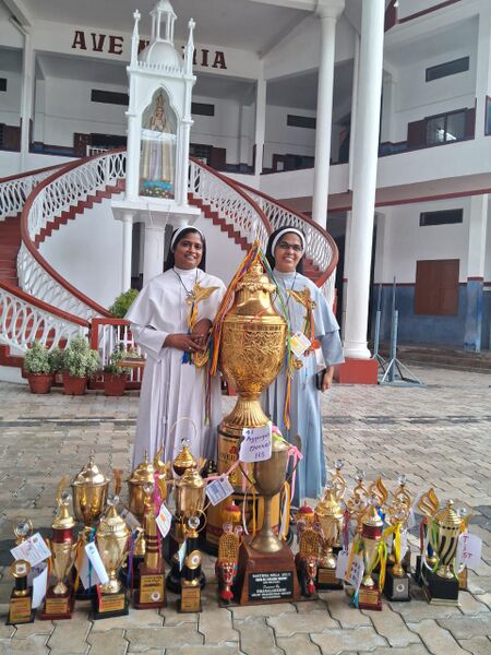 പ്രമാണം:Lfcghss decadeoflegacy.jpg