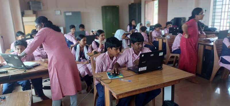 പ്രമാണം:13022 camp4.jpg