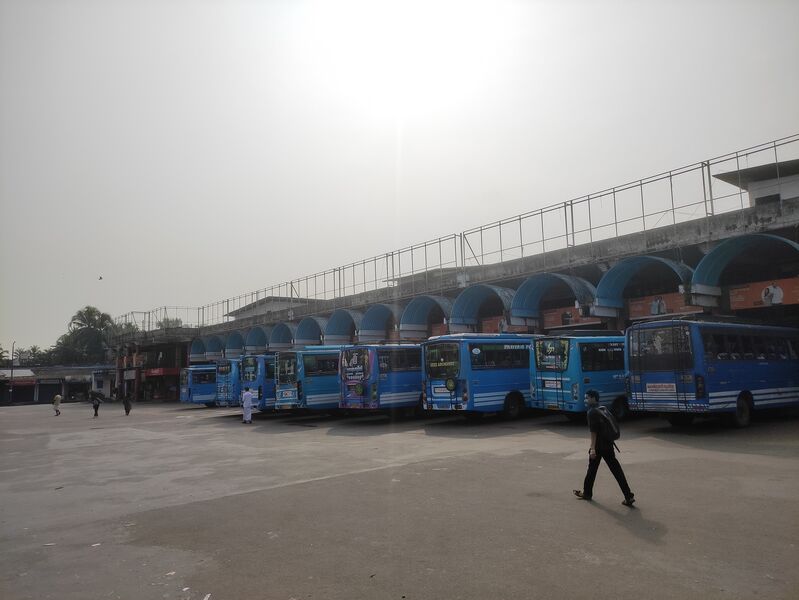പ്രമാണം:16046 PRIVATE BUS STAND.jpg
