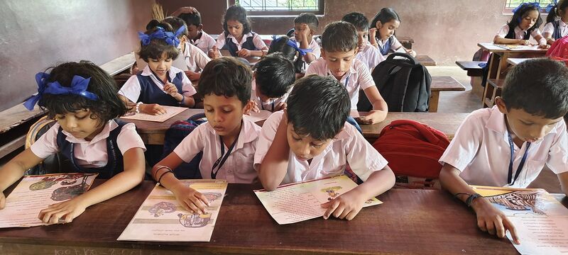 പ്രമാണം:22217 READING.jpg