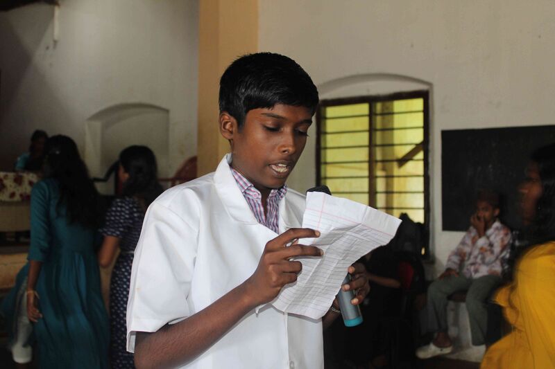 പ്രമാണം:37051 lahari virudha dinam11.jpg