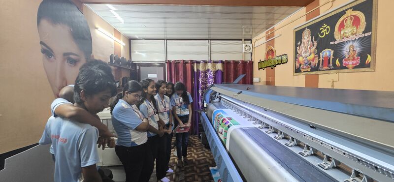 പ്രമാണം:38032 pta flexshop.jpg