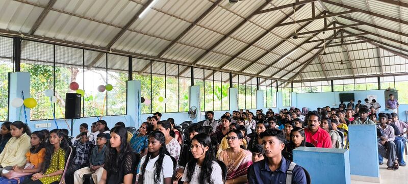 പ്രമാണം:BS25 tsr 23076 106.jpeg
