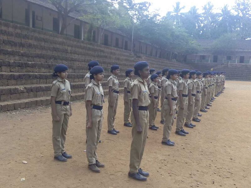 പ്രമാണം:14039 evdy28.jpg