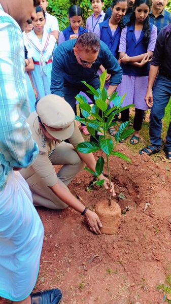 പ്രമാണം:20501 1pari 2025.jpg