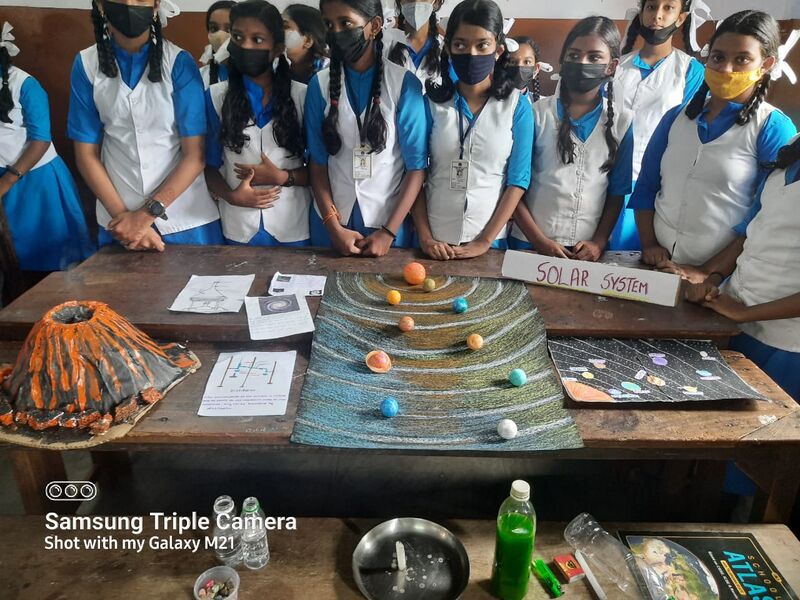 പ്രമാണം:22046 social 3.jpg
