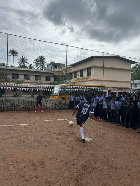 പ്രമാണം:26003-EKM-GOAL2026-Bestkick-3.jpg