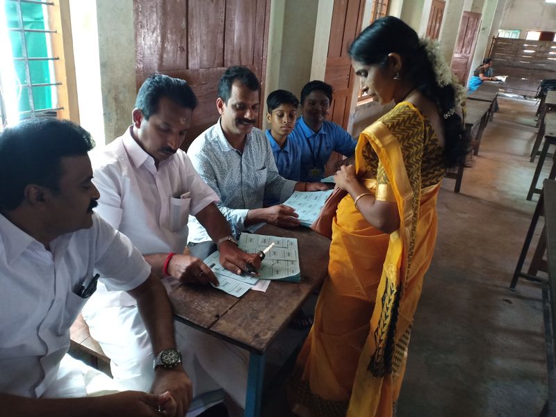 പ്രമാണം:36048 jilla6.jpg