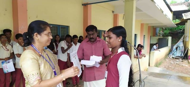 പ്രമാണം:42029 astami.jpeg