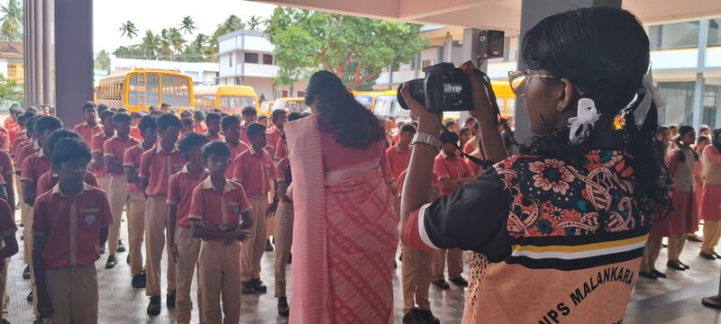 പ്രമാണം:44046 lk24 camera4.jpg