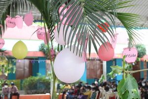 44055 Eng club deco.resized.JPG