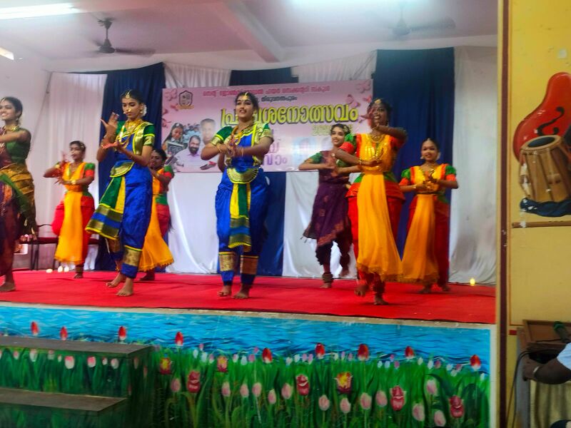 പ്രമാണം:Dance 02-06-2025..jpg