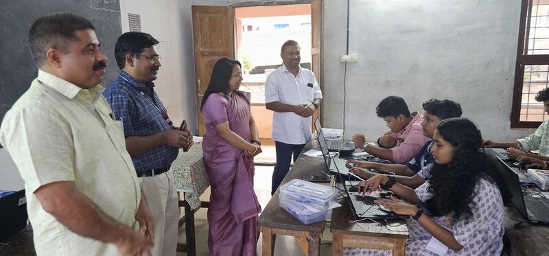 പ്രമാണം:Idk LK 2024 29.jpg