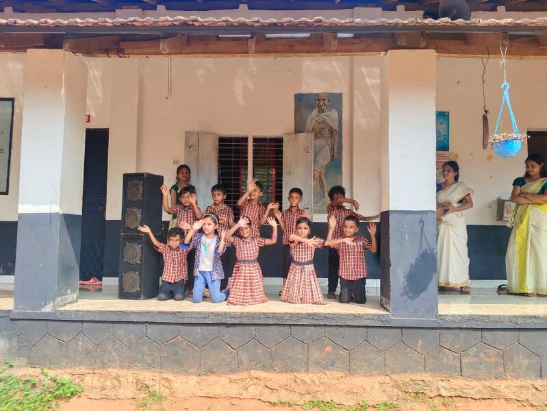 പ്രമാണം:November 1.jpeg