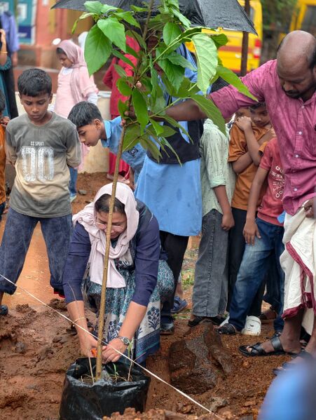 പ്രമാണം:പരിസ്ഥിതി ദിനം june 5.jpg