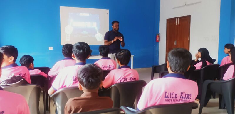 പ്രമാണം:19042 2 Robotics Camp 24-1-26.jpg