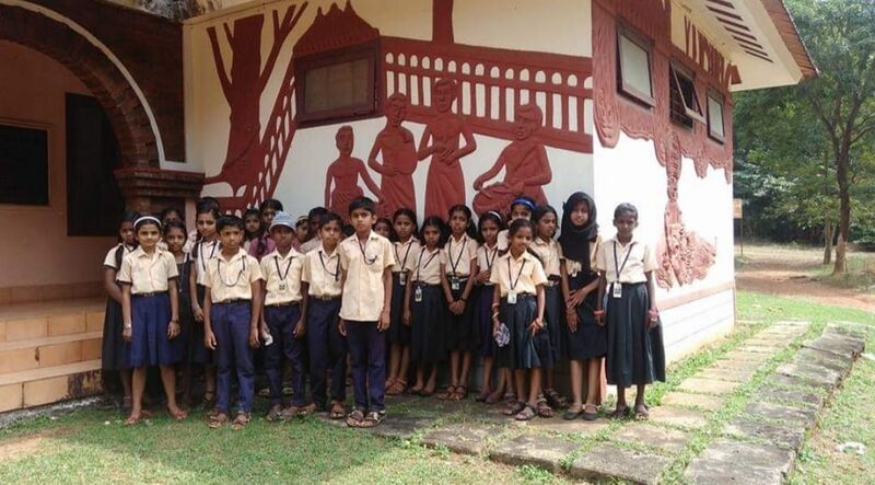 പ്രമാണം:21706 field trip 1.jpeg