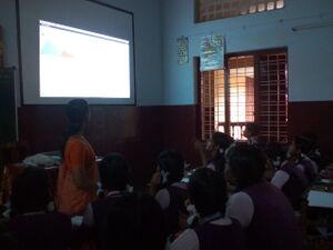 22049 hightechclass1.jpg