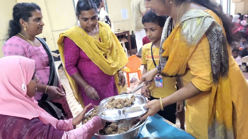 പ്രമാണം:29228 mi1.jpg