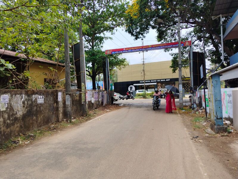 പ്രമാണം:41090 temple road.jpeg