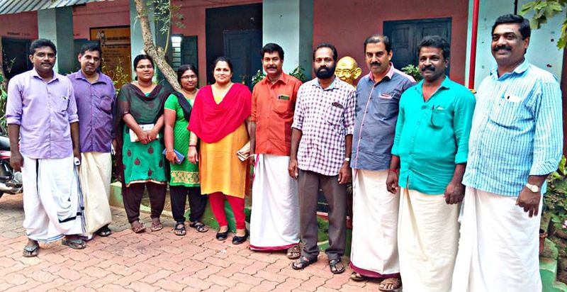 പ്രമാണം:42021 140004.jpg