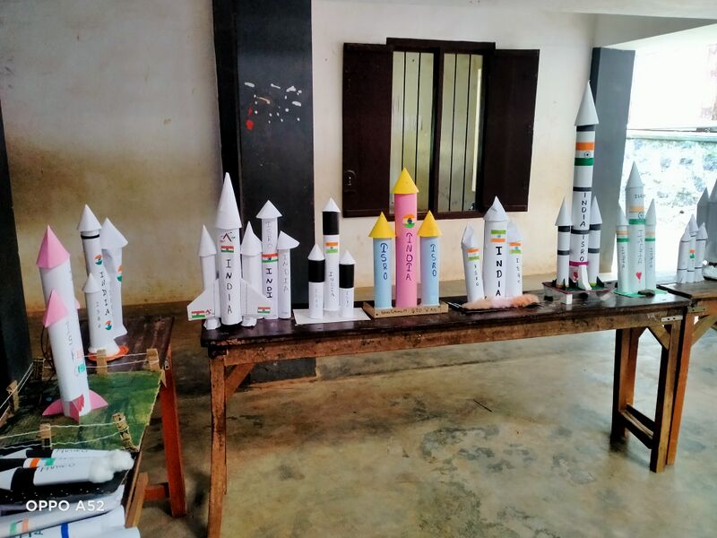 പ്രമാണം:42662 rocket3.jpg