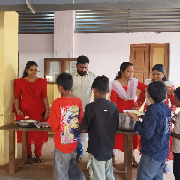 പ്രമാണം:44018 cf 6.jpg