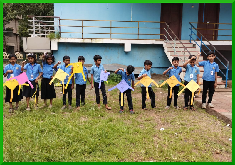 പ്രമാണം:48202HI TECH 5.png