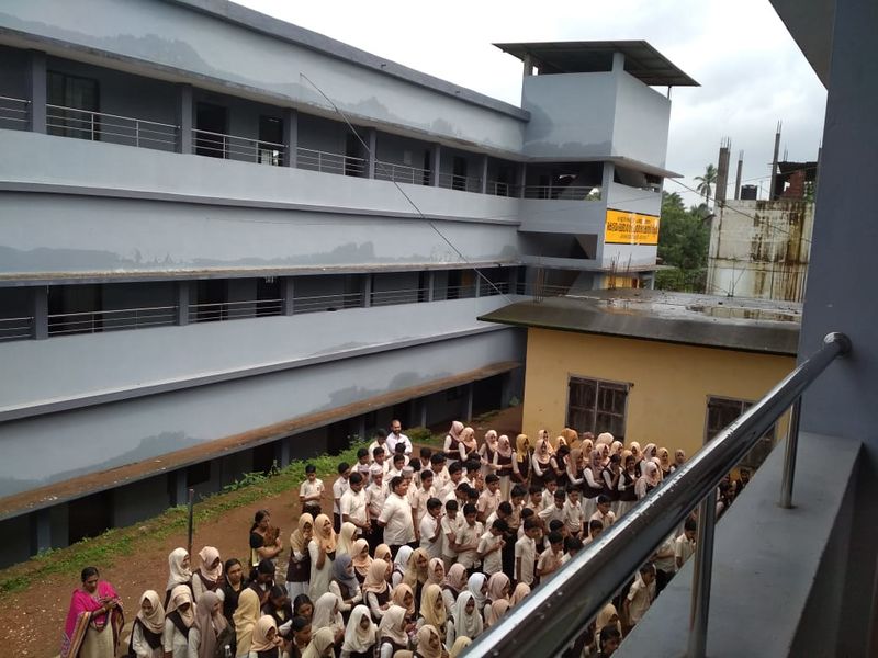 പ്രമാണം:14021 1.jpg