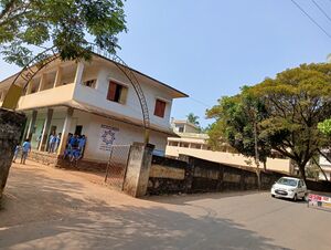 19667 School03 Gate .jpg