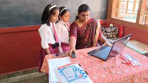 26238-school-interactive classes.jpg