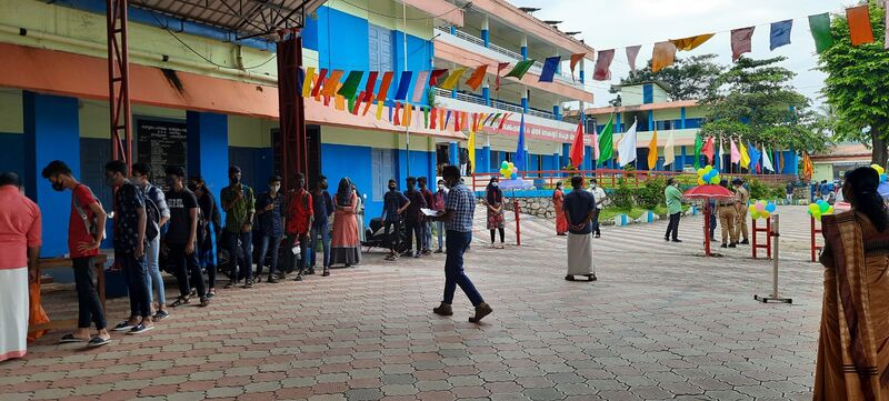 പ്രമാണം:BS21 TVPM 42059 5.jpg