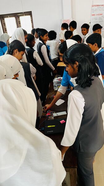 പ്രമാണം:Chss Robo fest.jpg