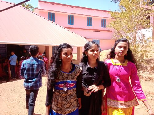 മൂന്ന് സുന്ദരികൾ