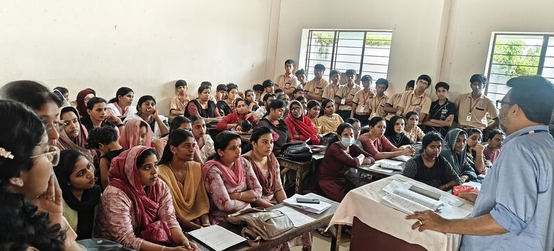 പ്രമാണം:15051 pta STD X 2.jpg