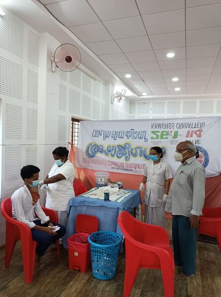 പ്രമാണം:16038 സമ്പൂർണ കോവിഡ് വാക്‌സിനേഷൻ യത്നം2.jpg