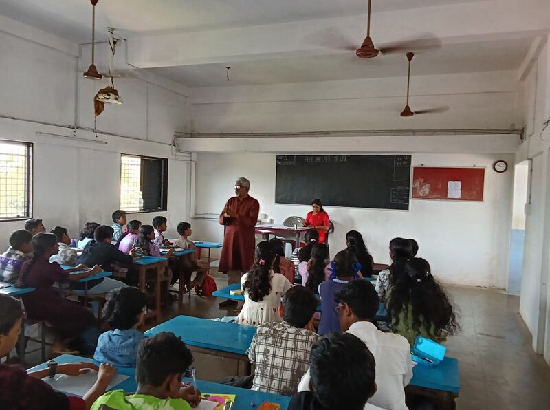 പ്രമാണം:22076 vidyarangam 2025 1.jpg