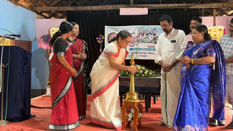 പ്രമാണം:23064 praveshanolsam.jpg