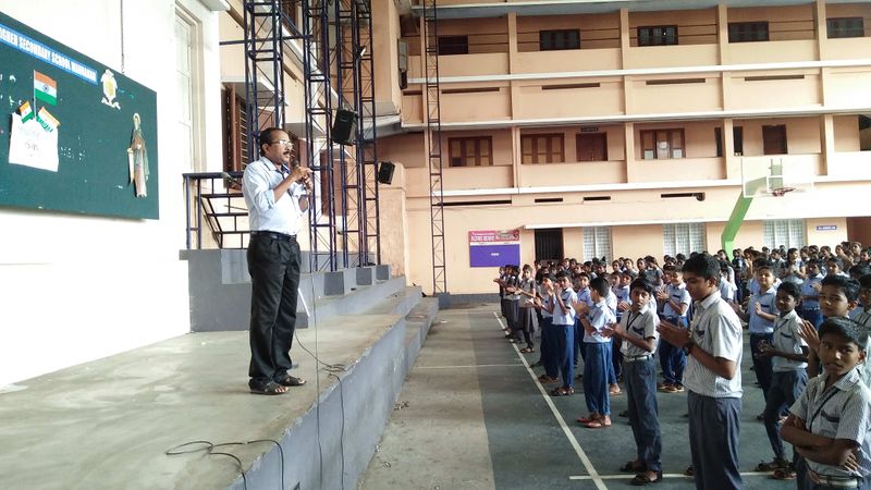 പ്രമാണം:330568d4.jpg