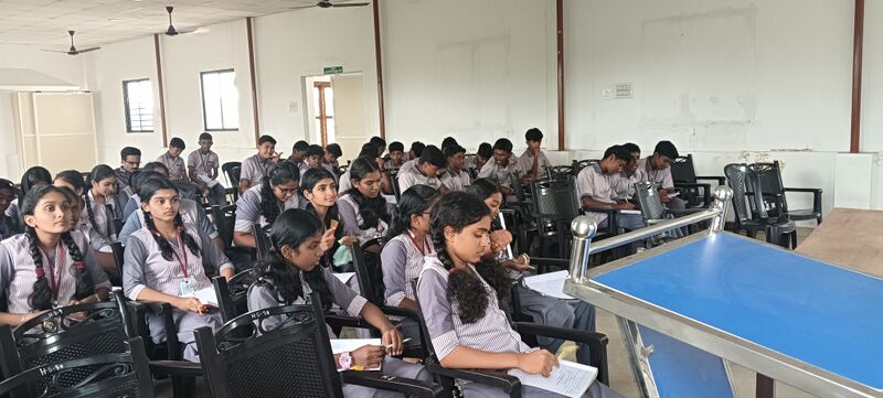 പ്രമാണം:35050 v2.jpg