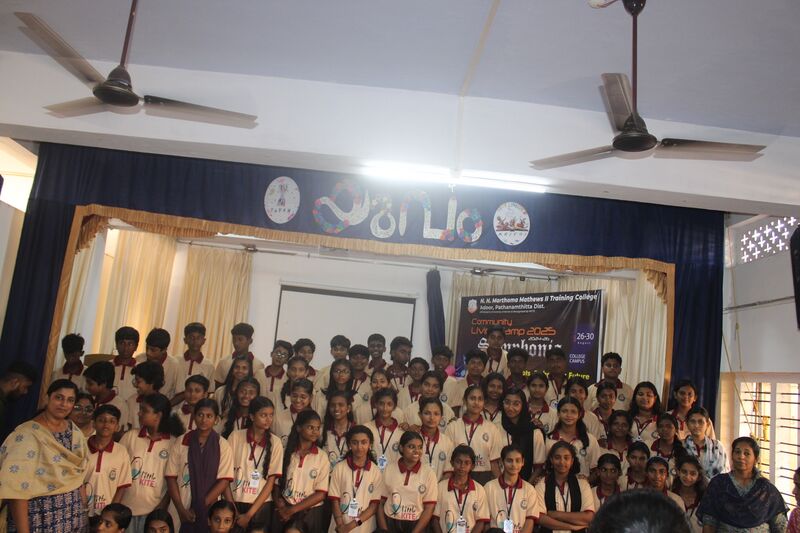 പ്രമാണം:38004 group photo.JPG