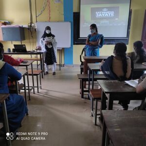 41112 DIGITAL MEDIAAND INFORMATION.jpg