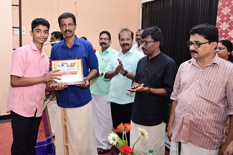 പ്രമാണം:42041 saphalam2.jpg