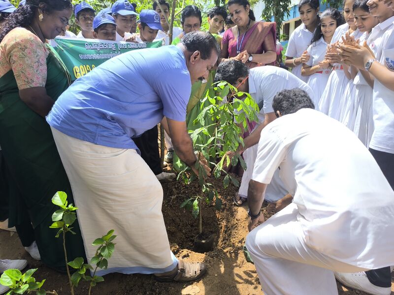 പ്രമാണം:44029 2320.jpg