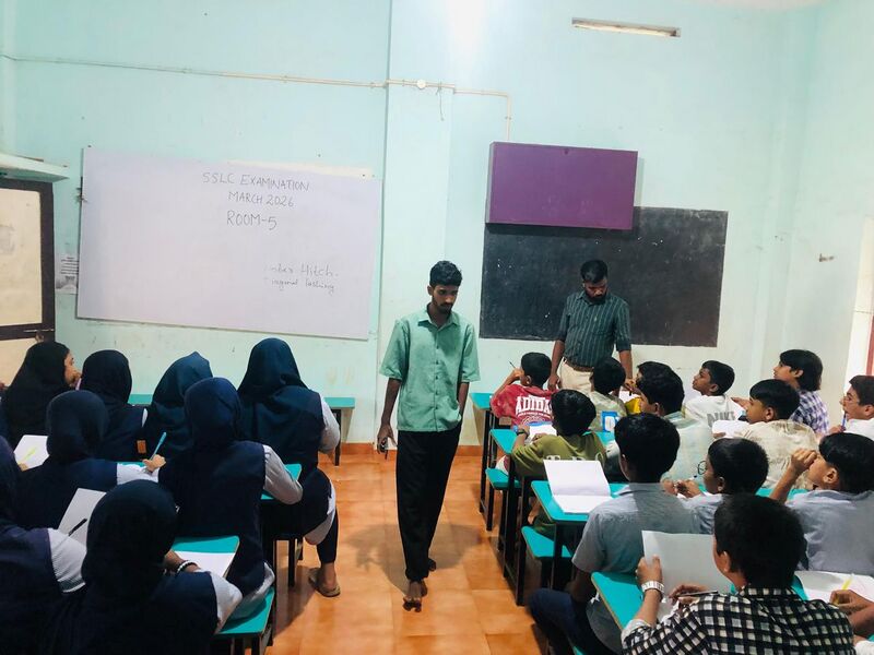 പ്രമാണം:7b54506a-f7a3-4b39-8b14-81a47b52d52e.jpg
