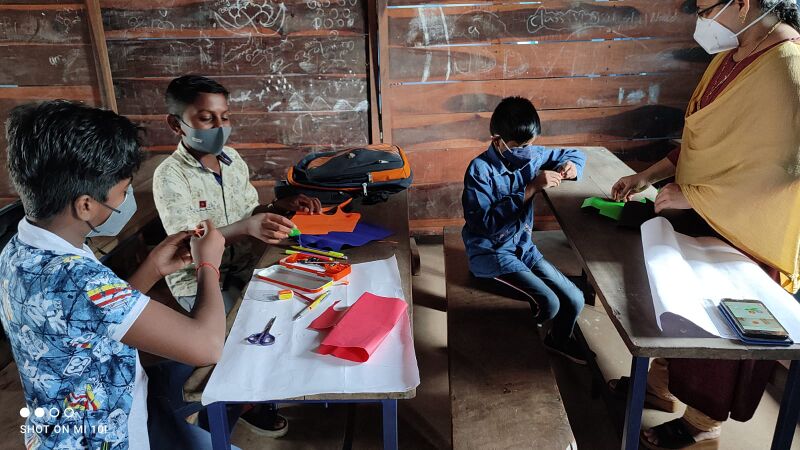 പ്രമാണം:BS21 KLM 39055 3.jpg