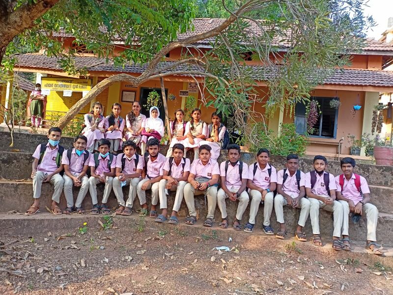 പ്രമാണം:L K 2.jpeg